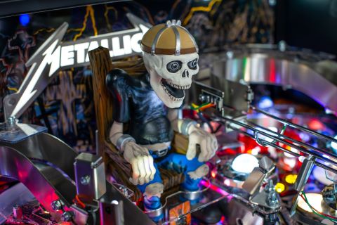 Metallica Remastered Premium Pinball Machine