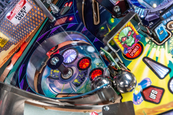 Foo Fighters Pro Pinball Machine