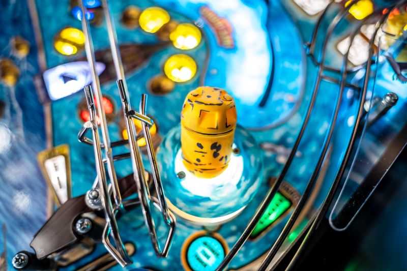 Jaws Premium Pinball Machine