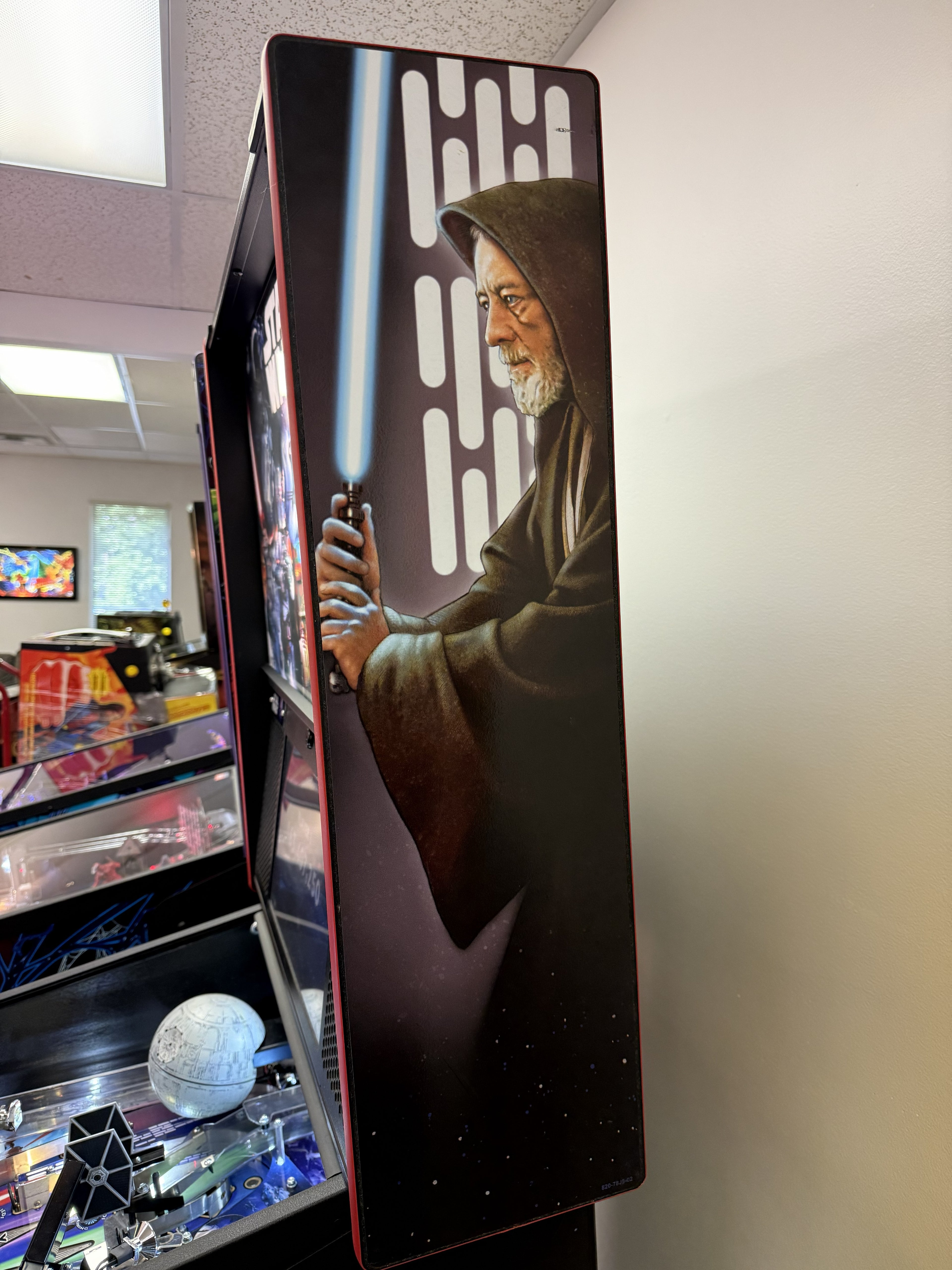 Star Wars Pro 2017 Pinball Machine - Used