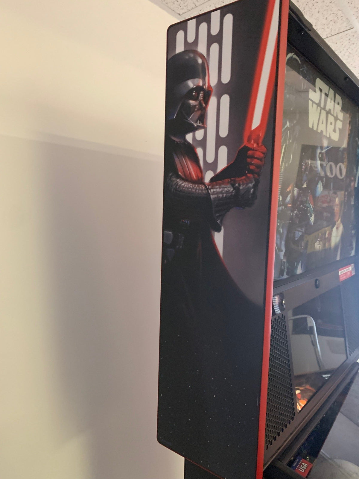 Star Wars Pro 2017 Pinball Machine - Used